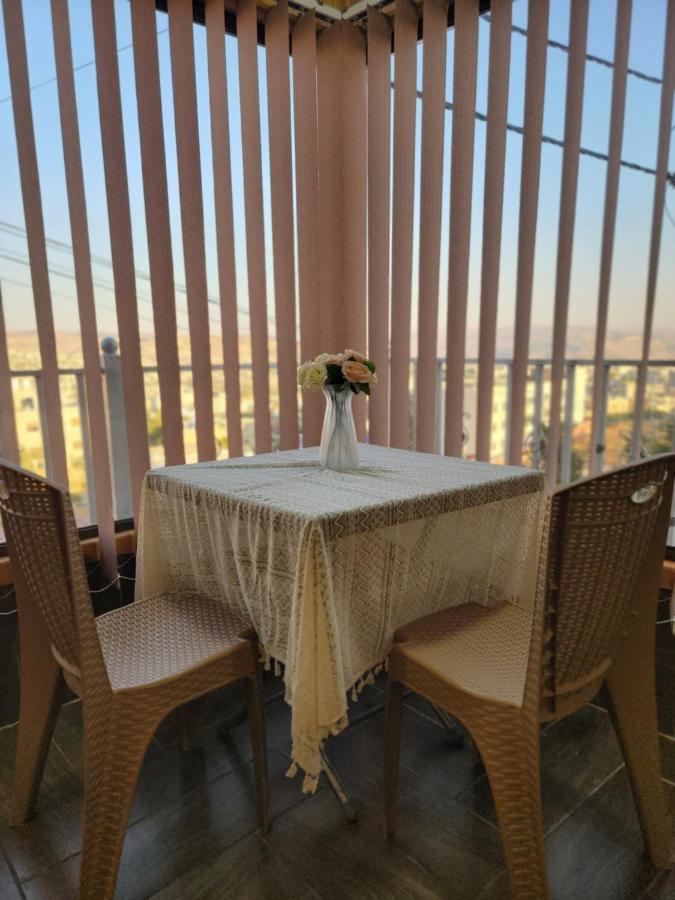 Atoom Lodge Jarash Bagian luar foto