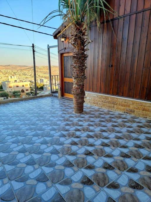 Atoom Lodge Jarash Bagian luar foto