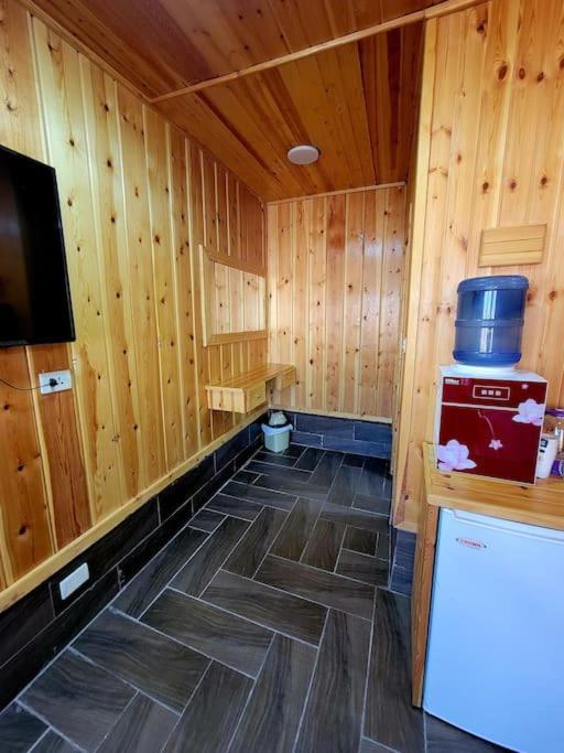 Atoom Lodge Jarash Bagian luar foto