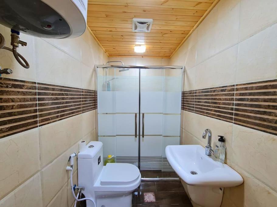 Atoom Lodge Jarash Bagian luar foto