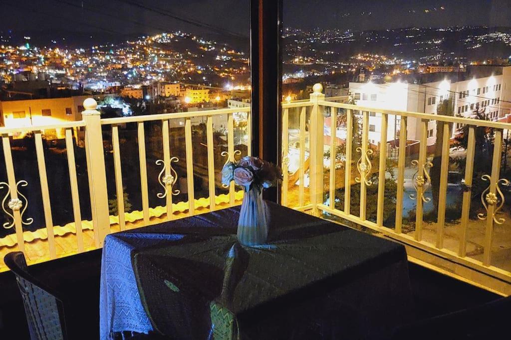 Atoom Lodge Jarash Bagian luar foto